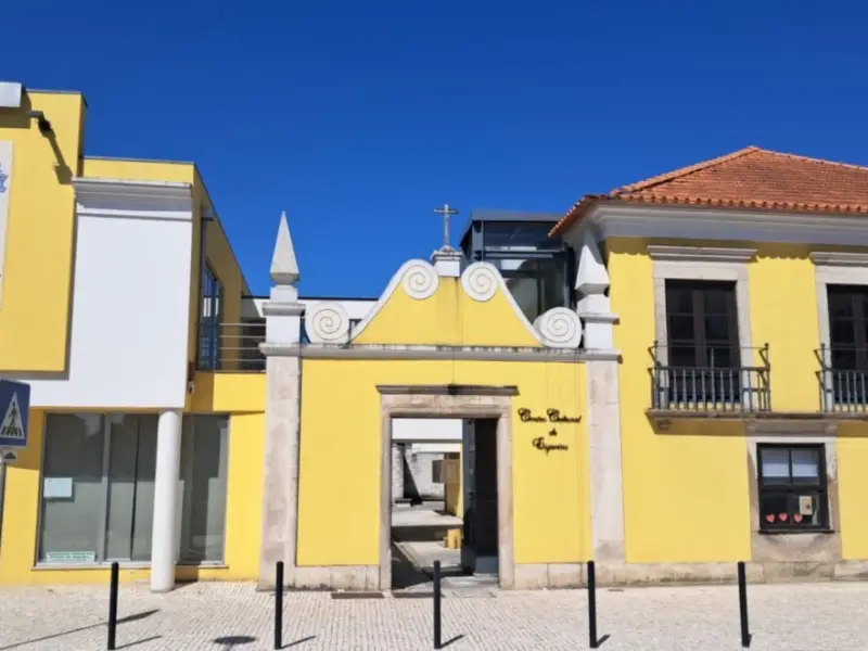 Centro Cultural de Esgueira